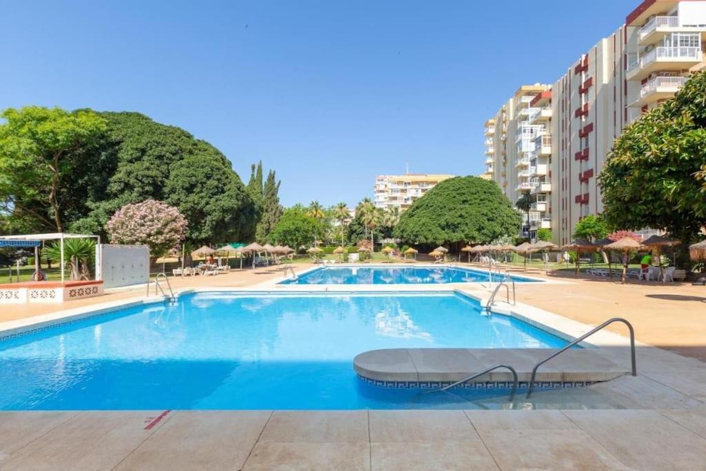 Apt Moderno Con Vistas, Recepcion 24 Hs Y Piscinas Benalmadena Exterior photo